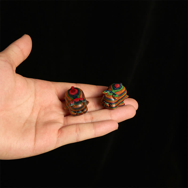 Buddha Stones 2Pcs Mini Rainbow Eucalyptus Pig Carved Positive Decoration